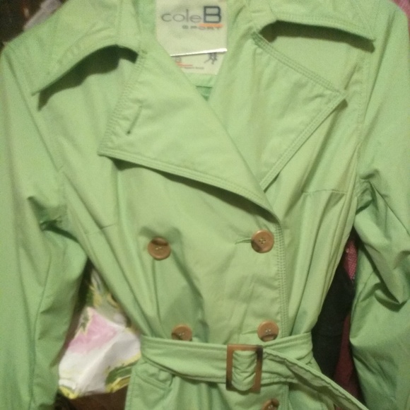 Coat/Jacket - Picture 2 of 4